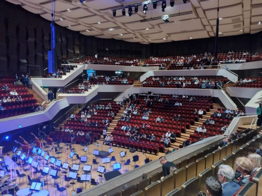 Gewandhaus Leipzig - Konzertsaal Gewandhaus Leipzig- Blick aus Richtung der Orgel in den gesamten Saal