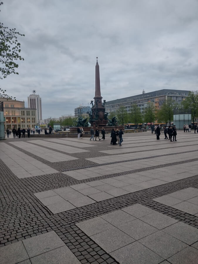 Gewandhaus Leipzig - direkt am Augustusplatz Gewandhaus Leipzig - Augustusplatz direkt vor dem Gewandhaus